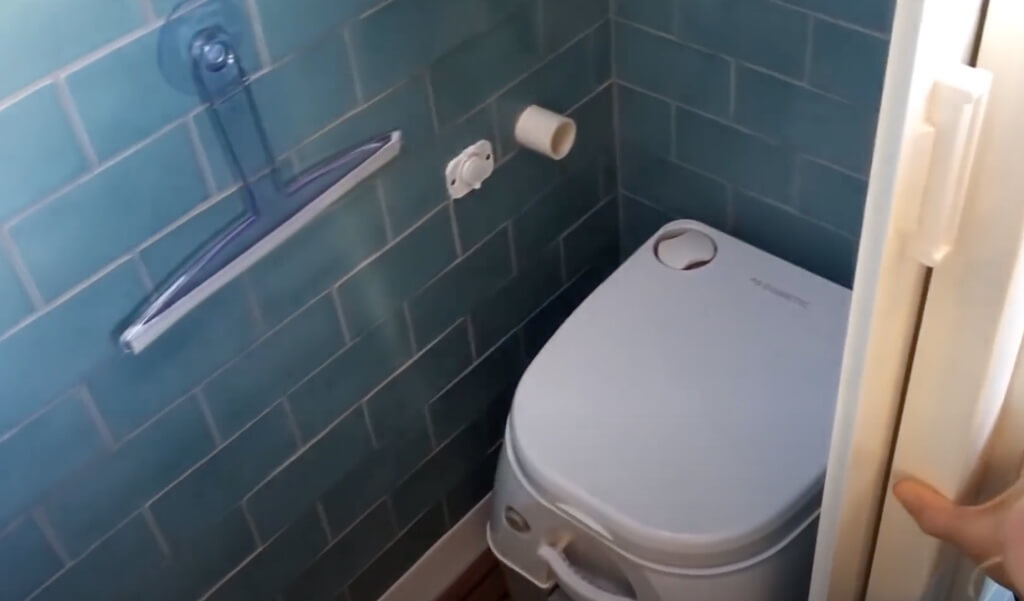 10 Best Camper Shower Systems [2022 Inspiration Guide!]